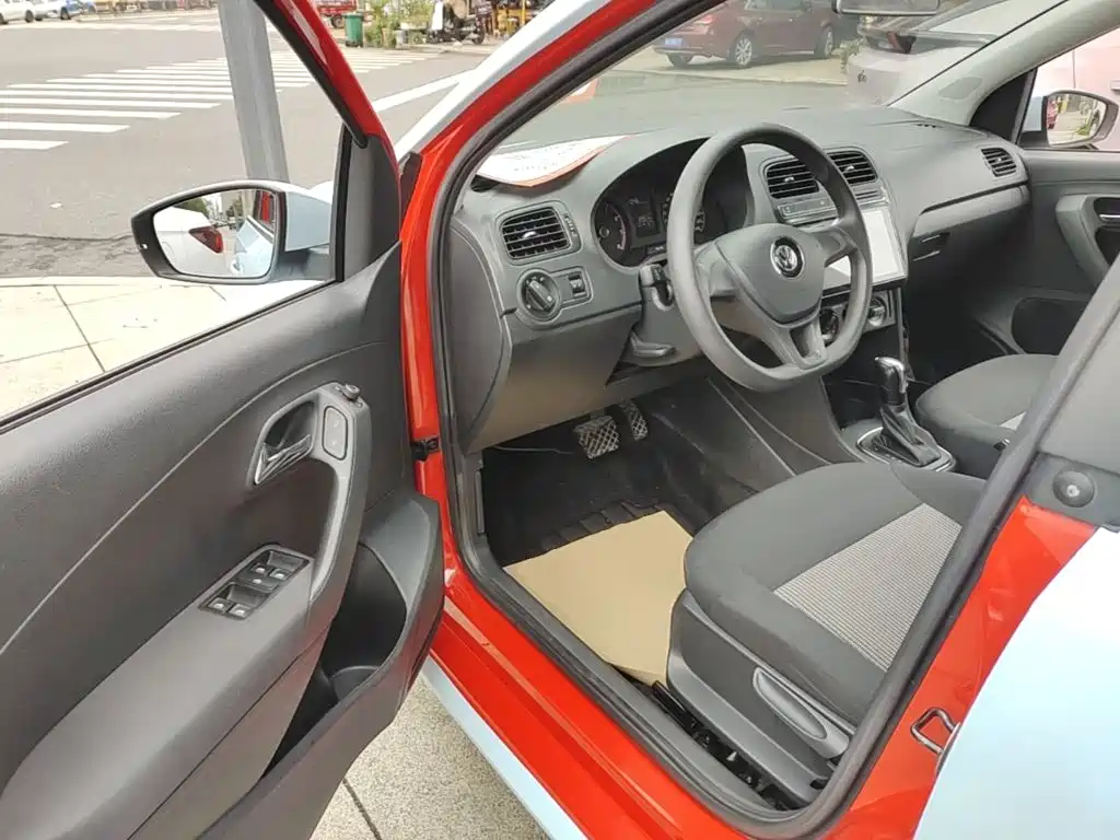 Volkswagen Polo — миниатюра 16