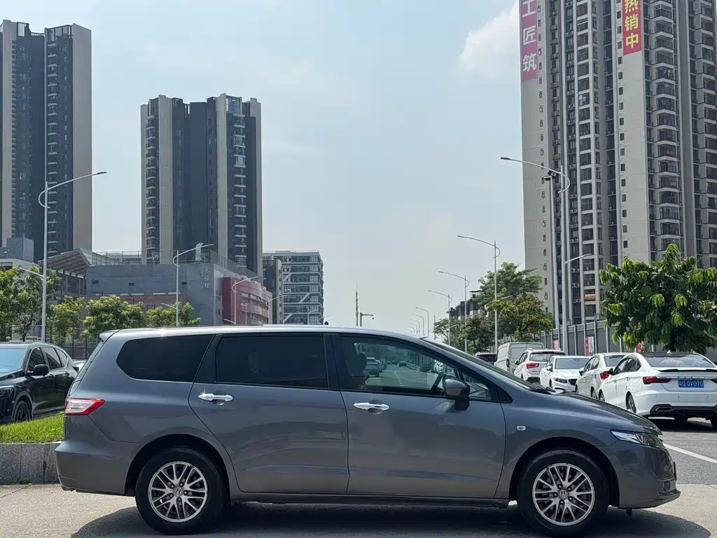 Honda Odyssey — миниатюра 6