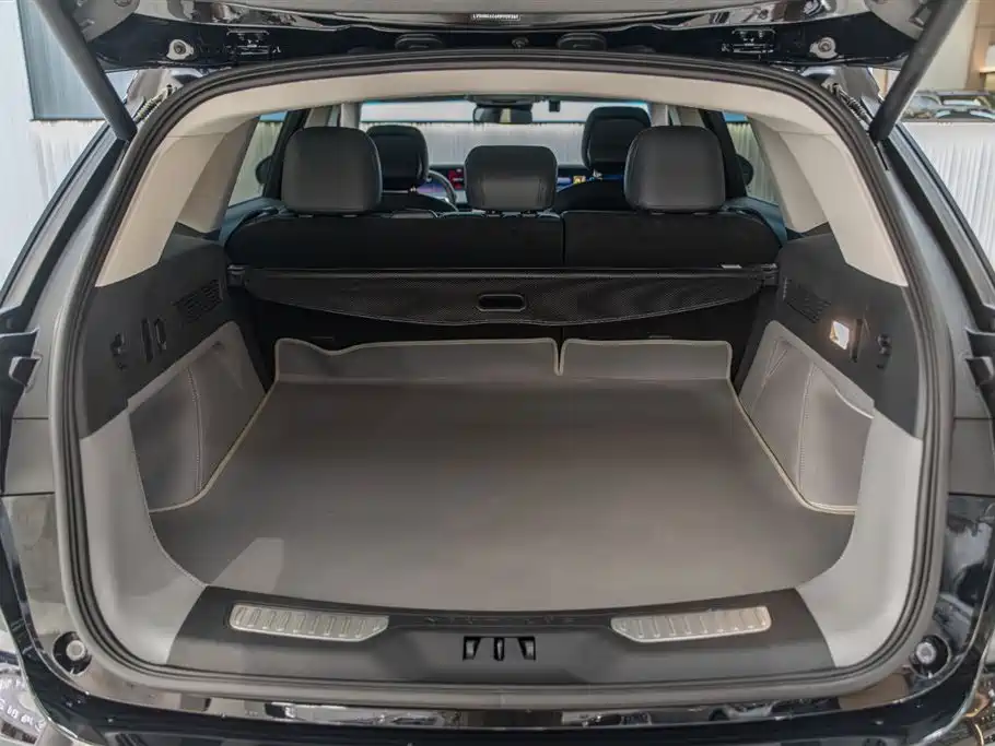 Lincoln Nautilus 2025 2.0T Premium