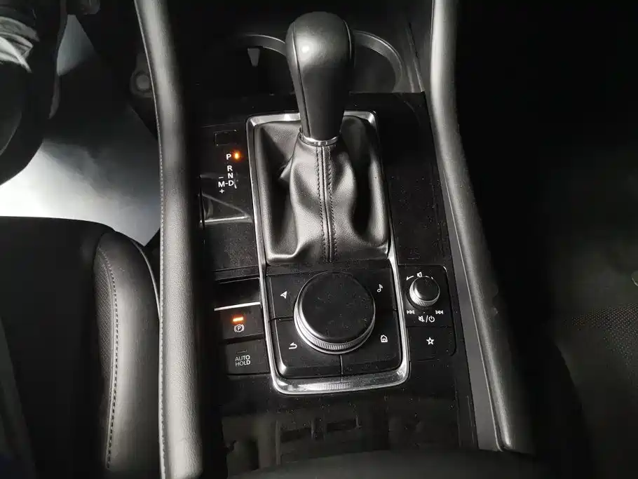 Mazda 3 Axela — миниатюра 16