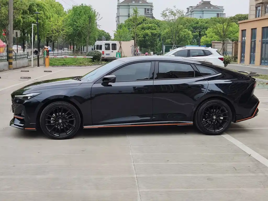 Changan UNI-V — миниатюра 3