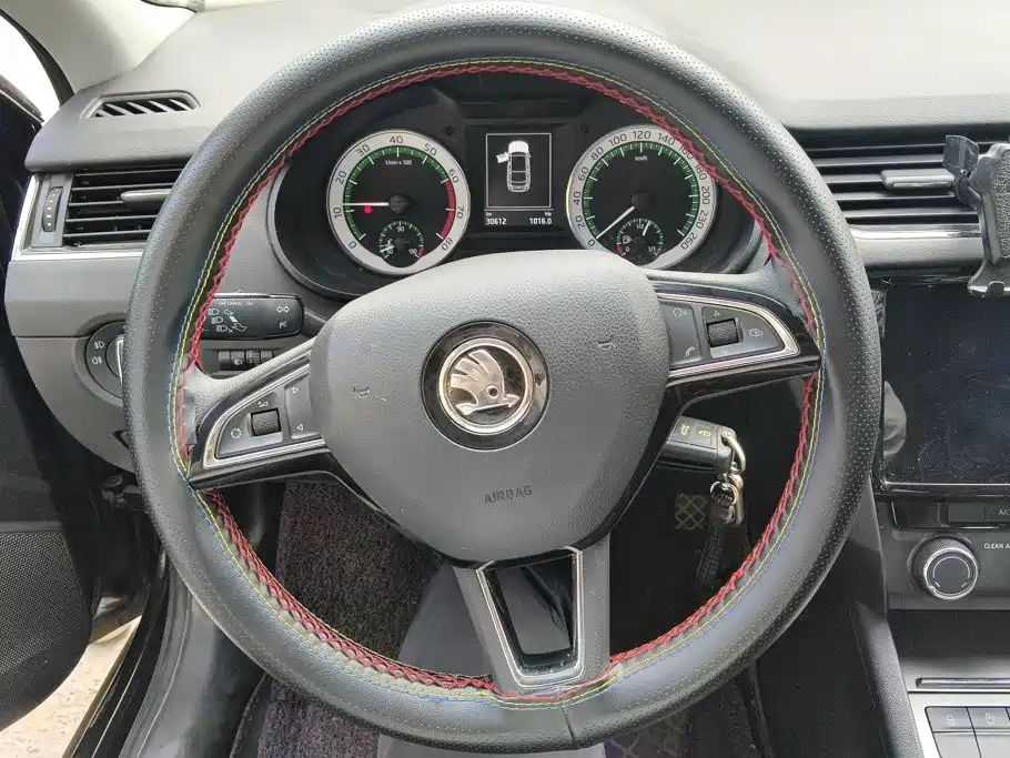 Skoda Octavia — миниатюра 15