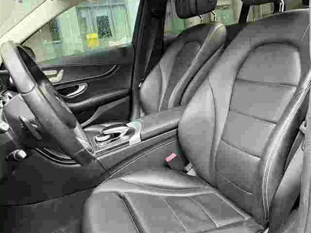 Mercedes-Benz C-Class — миниатюра 8
