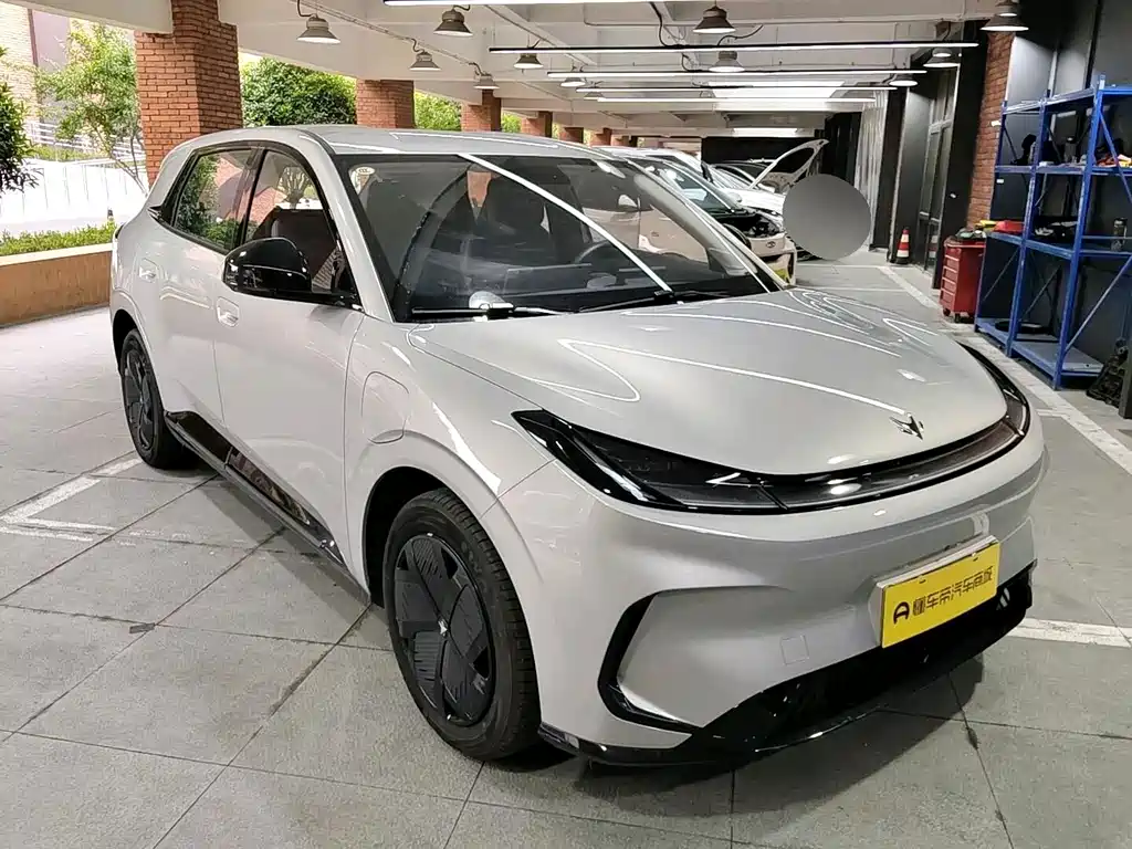 ARCFOX Beta T1 — миниатюра 6