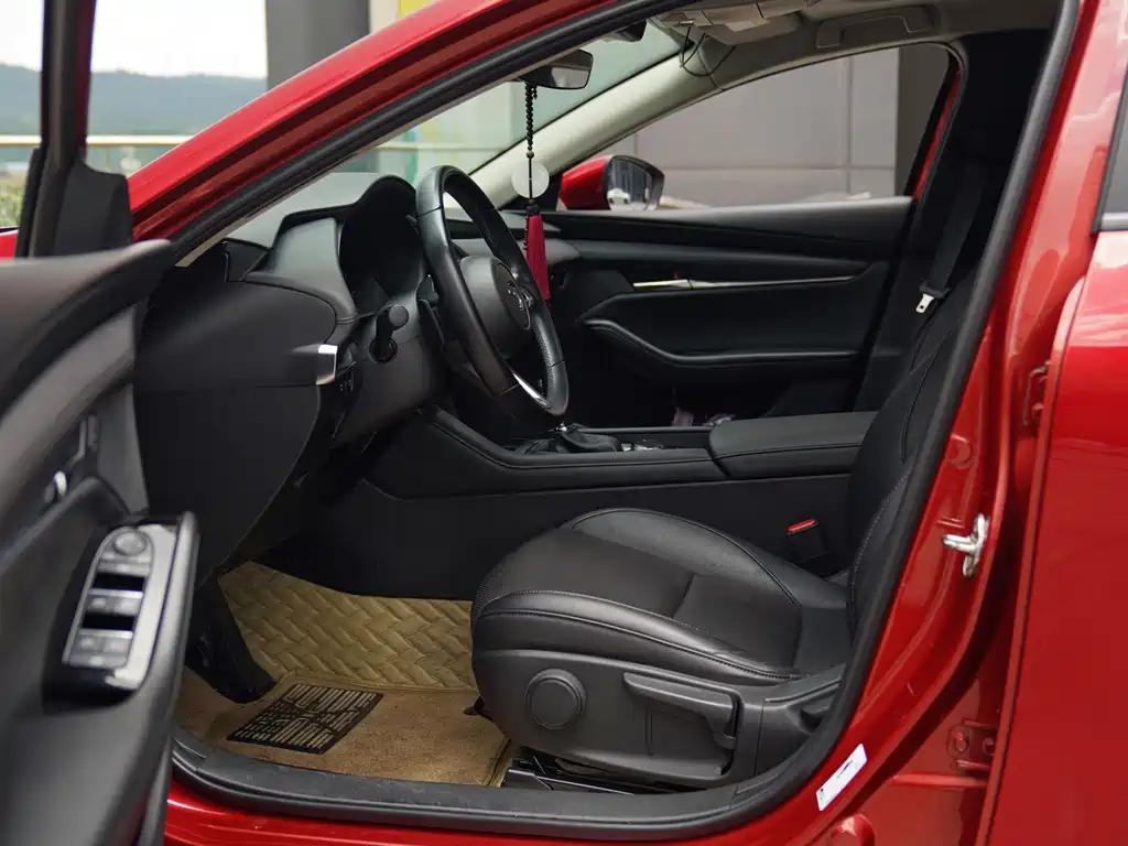 Mazda 3 Axela — миниатюра 4