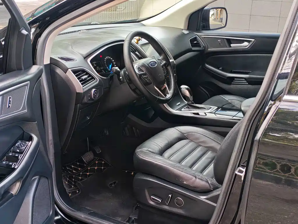 Ford Edge — миниатюра 4