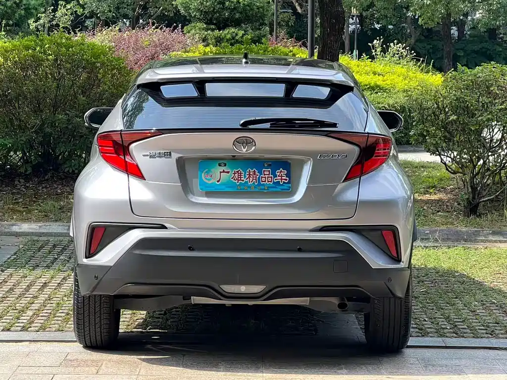 Toyota IZOA — миниатюра 6