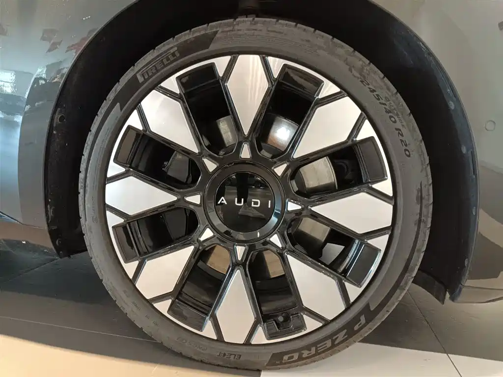 Audi E5 Sportback — миниатюра 14