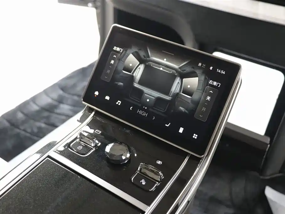 ZEEKR EXTREME KRYPTON 009