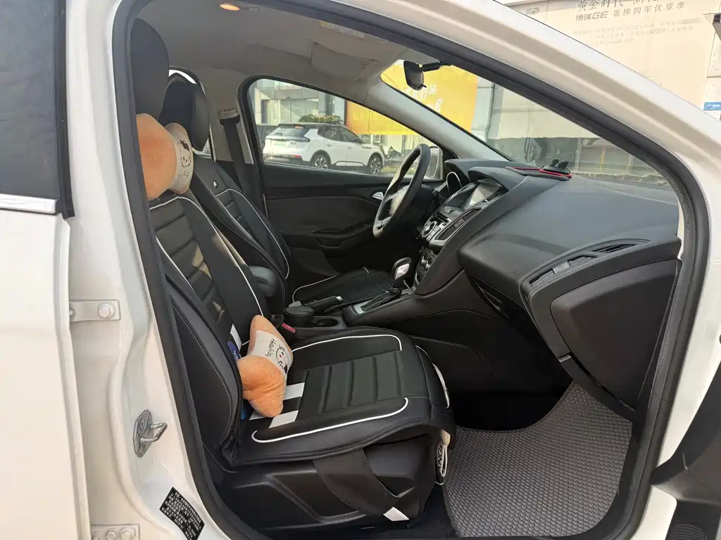 Ford Focus — миниатюра 8