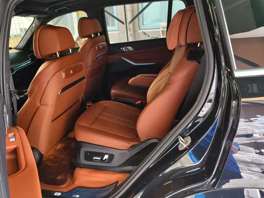 BMW X7 — миниатюра 11