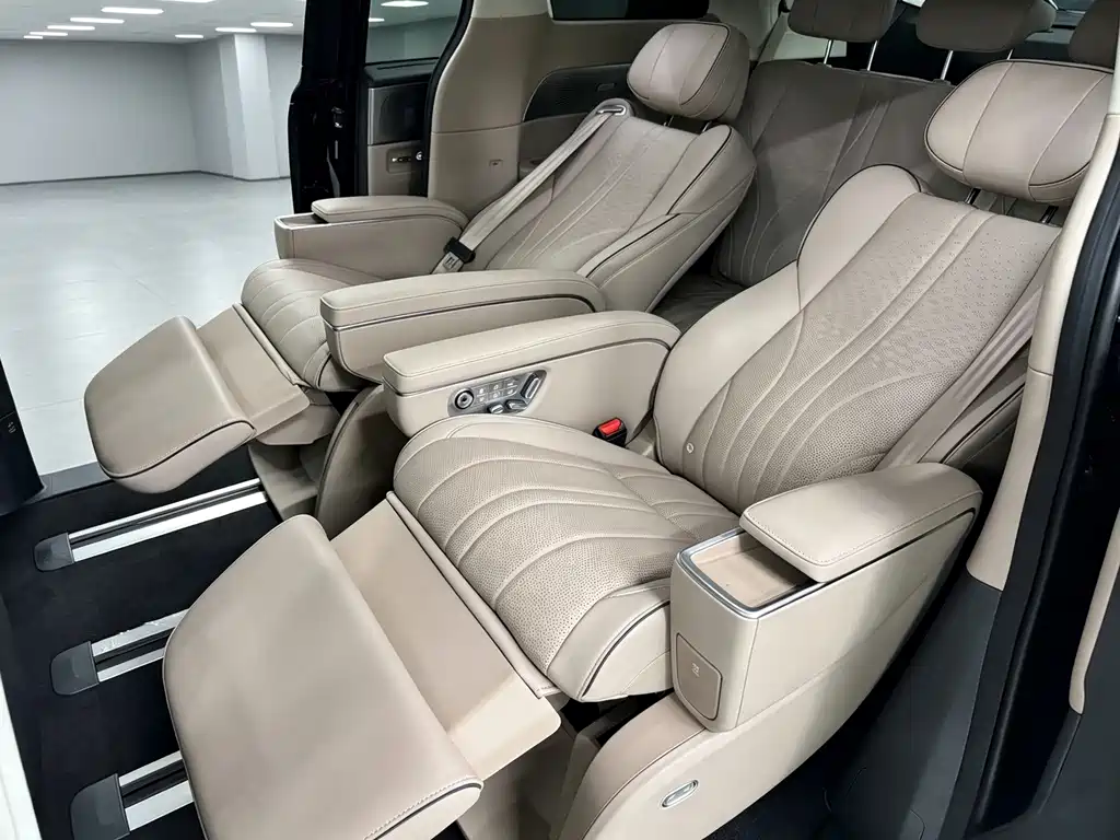 XPeng X9 — миниатюра 7