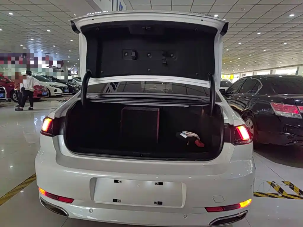 Peugeot 508 — миниатюра 19