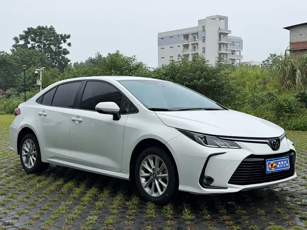 Toyota Corolla — миниатюра 3