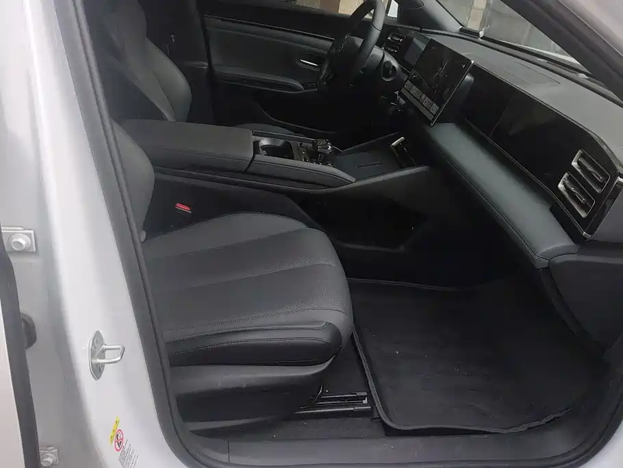 BYD Qin L — миниатюра 8