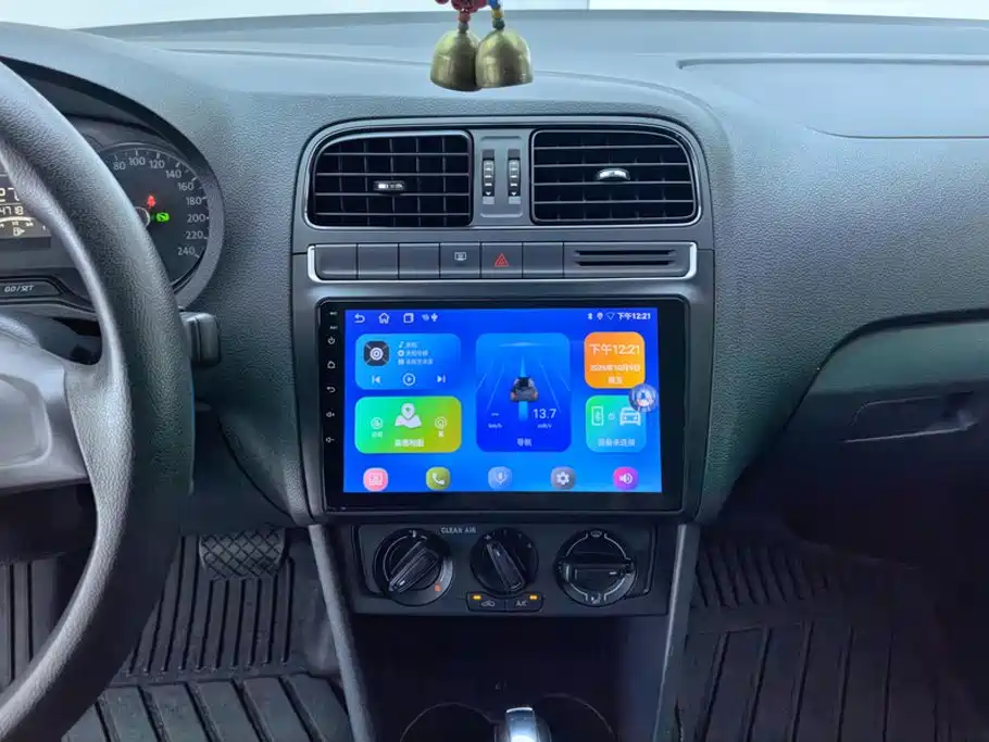 Volkswagen Polo — миниатюра 13