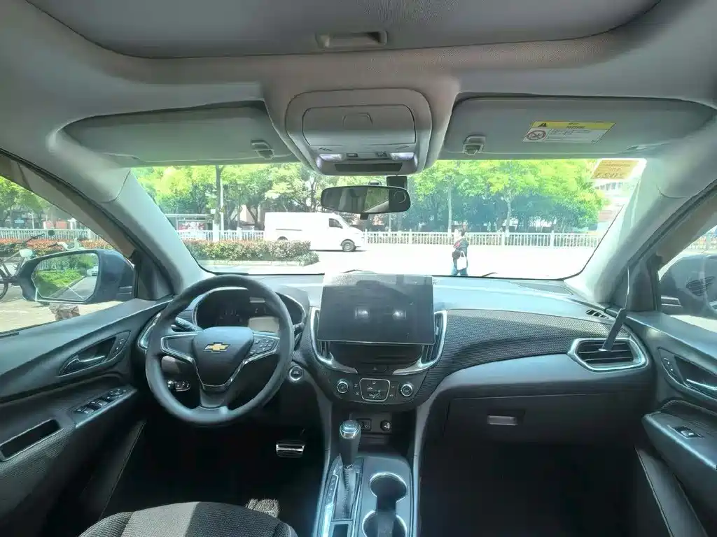 Chevrolet Equinox — миниатюра 6