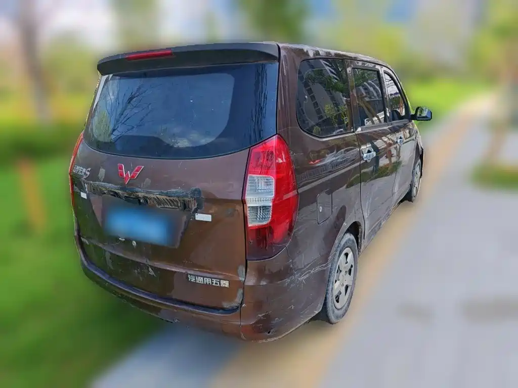 Wuling Hongguang — миниатюра 6