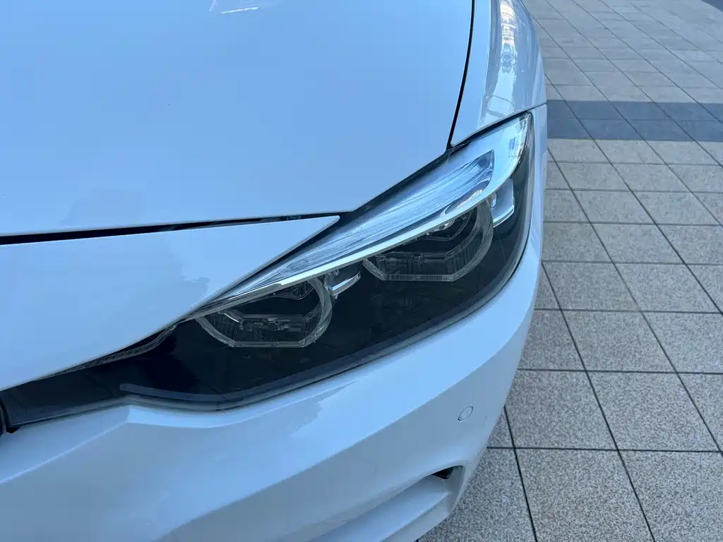 BMW 3 Series — миниатюра 4