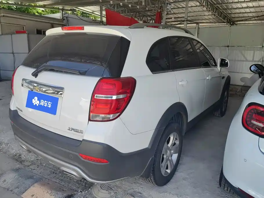Chevrolet Captiva — миниатюра 3