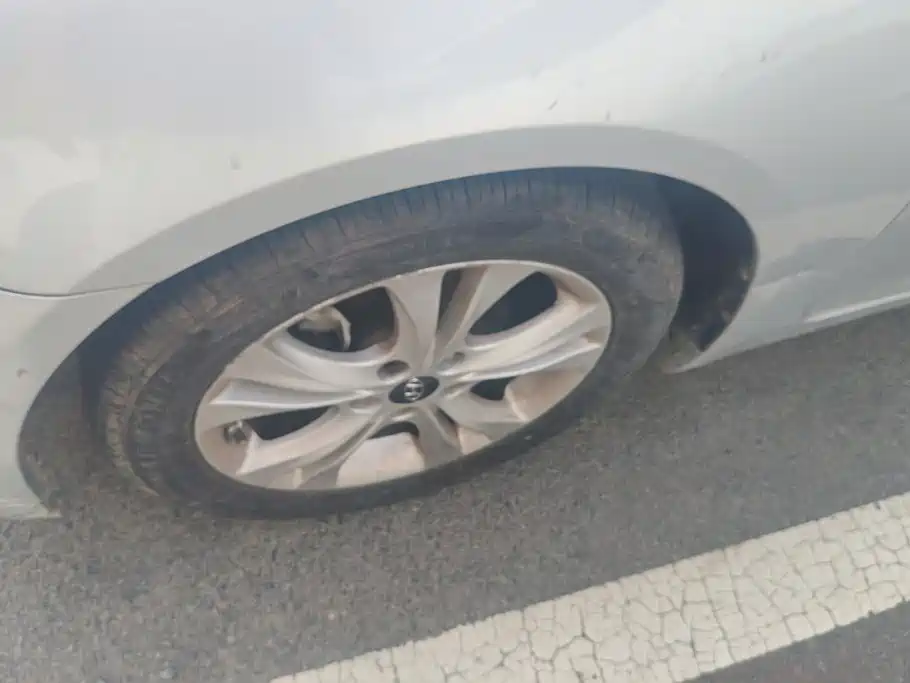 Hyundai Sonata — миниатюра 6