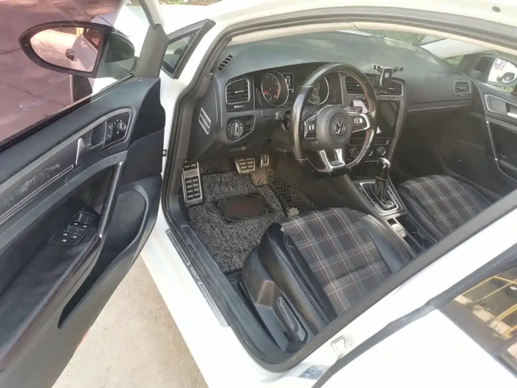 Volkswagen Golf — миниатюра 16