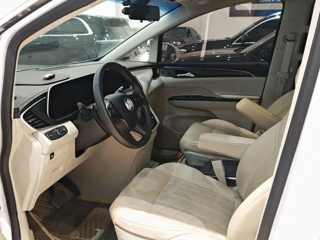 Buick GL8 — миниатюра 4