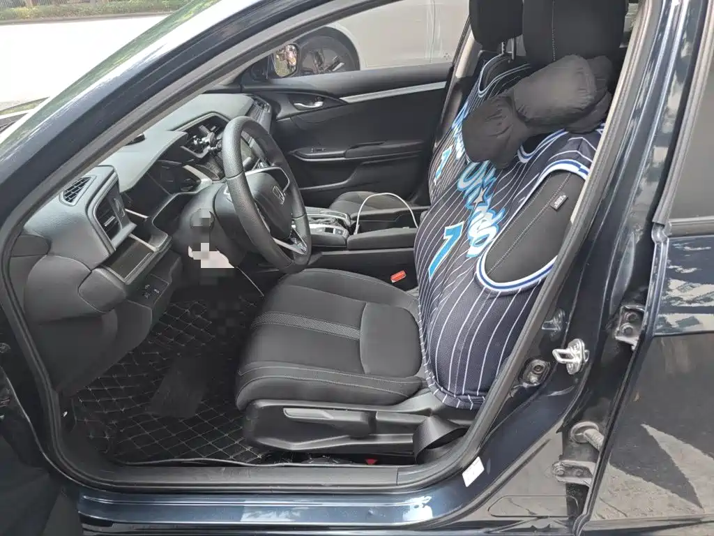 Honda Civic — миниатюра 8