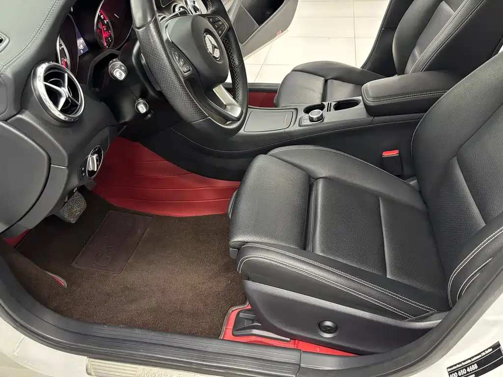 Mercedes-Benz GLA — миниатюра 8