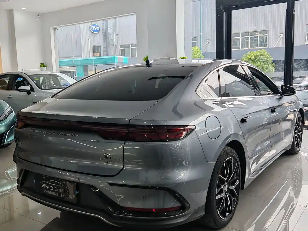 BYD Han — миниатюра 8