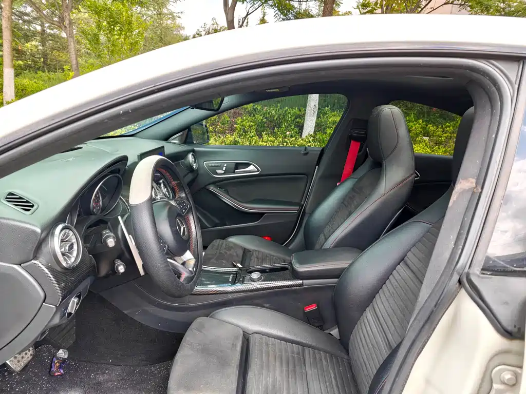 Mercedes-Benz CLA (Import) — миниатюра 4