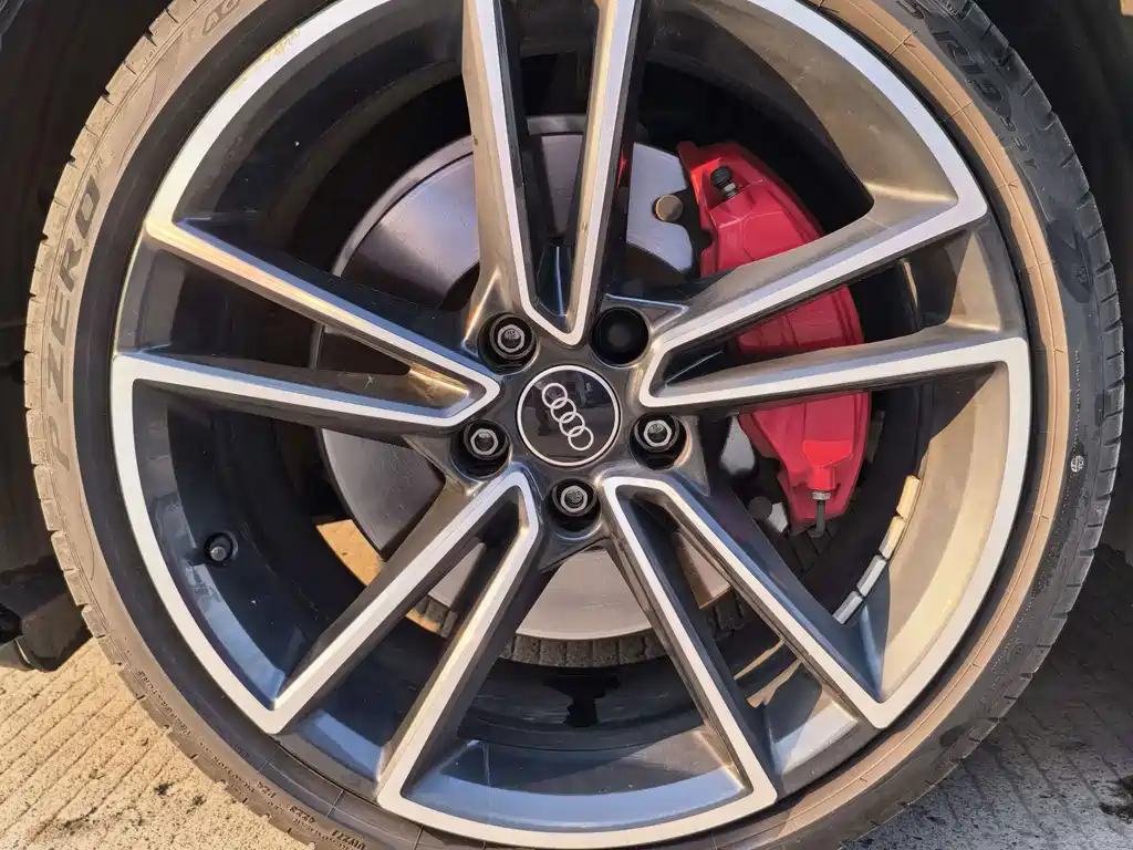Audi A4L — миниатюра 8