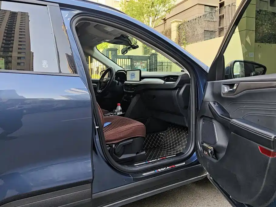 Ford Escape — миниатюра 8