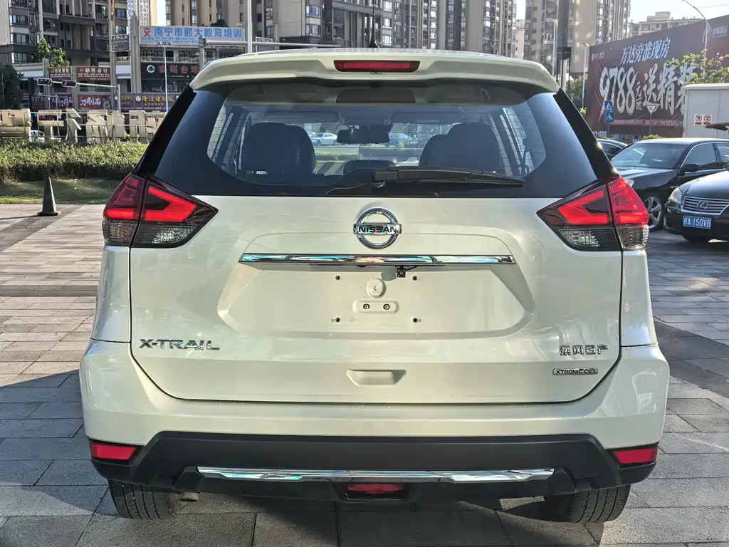Nissan X-Trail — миниатюра 5