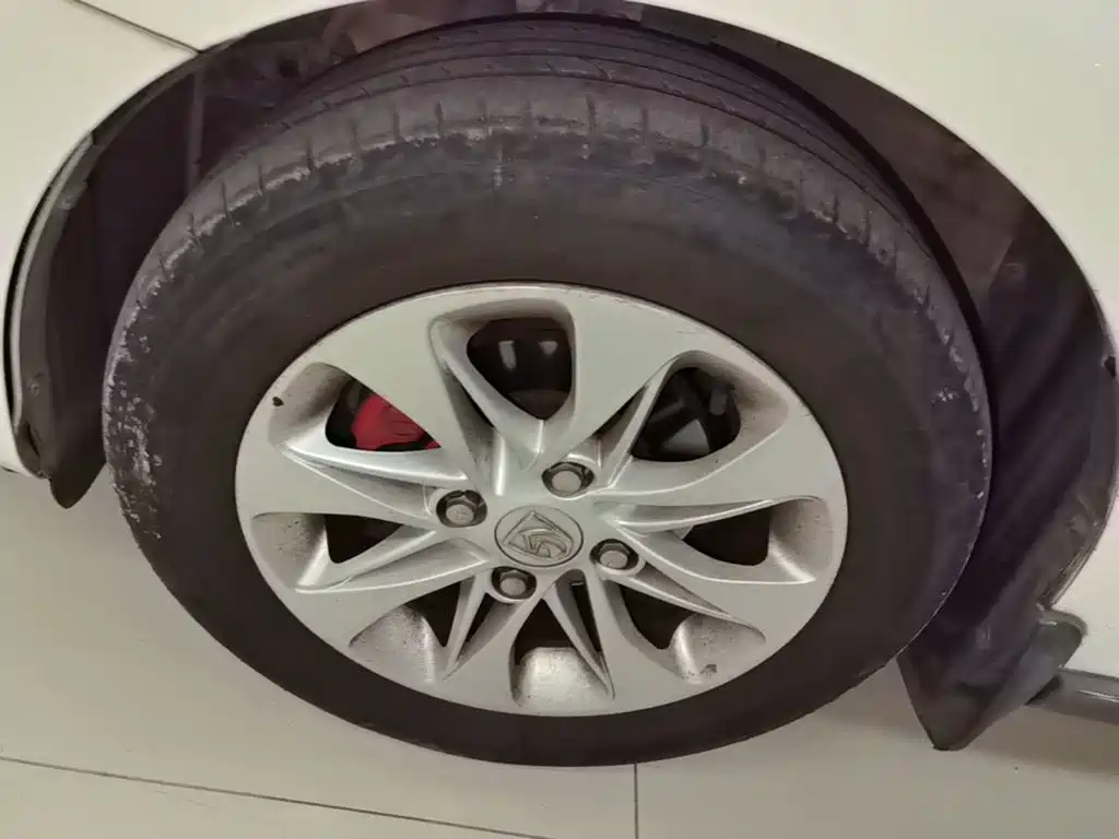Baojun 610 — миниатюра 23
