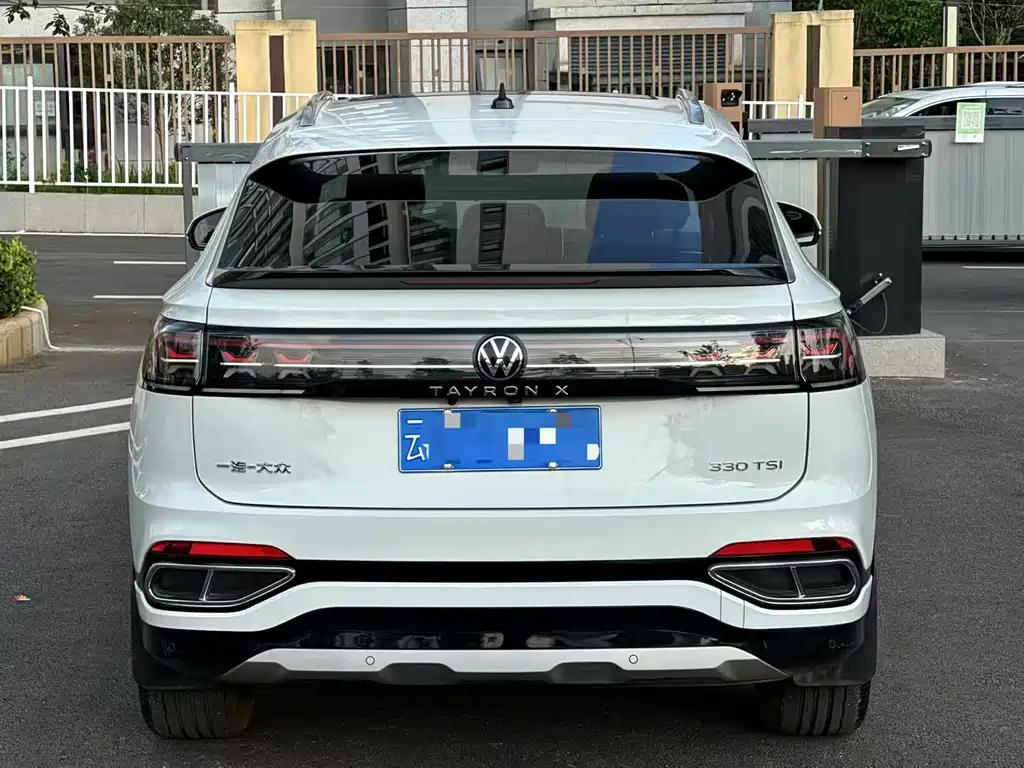 Volkswagen X — миниатюра 9