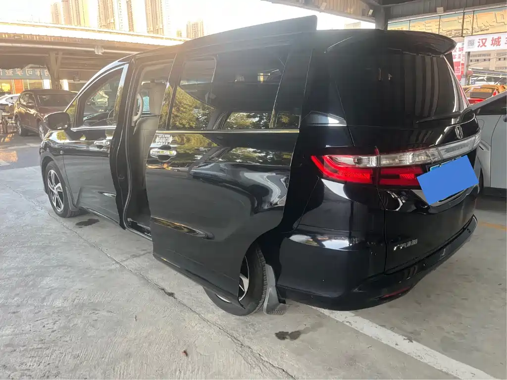 Honda Odyssey — миниатюра 8