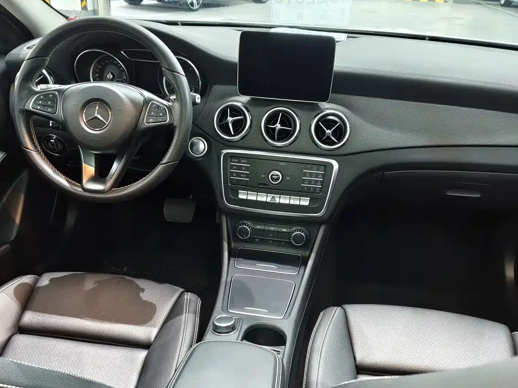 Mercedes-Benz GLA — миниатюра 6
