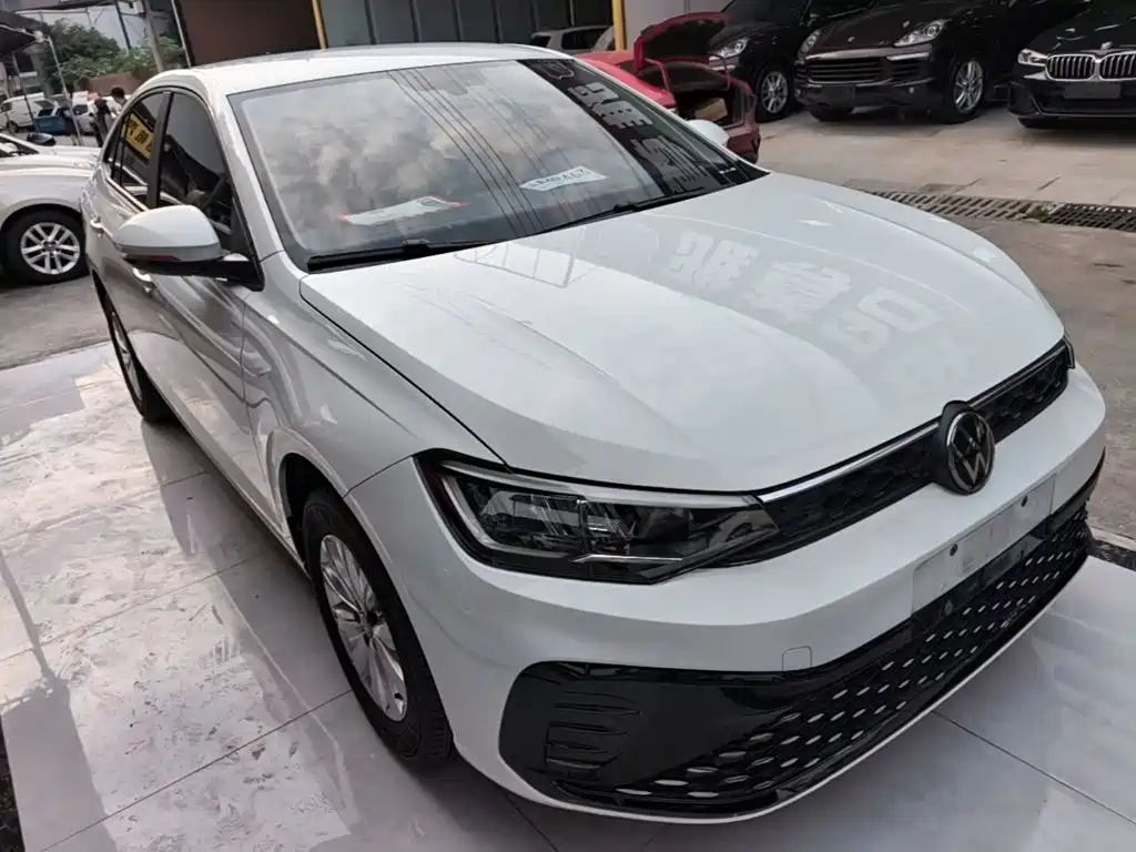 Volkswagen Lavida — миниатюра 4