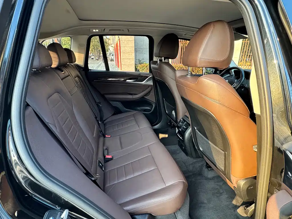 BMW X3 — миниатюра 12