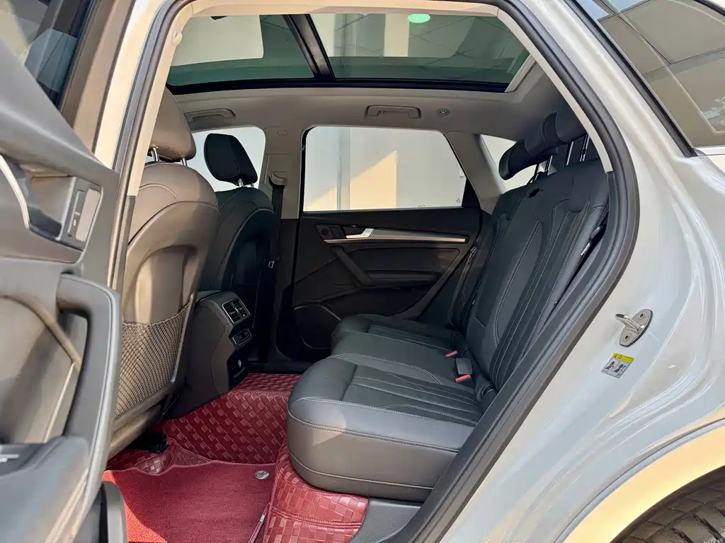 Audi Q5L — миниатюра 8