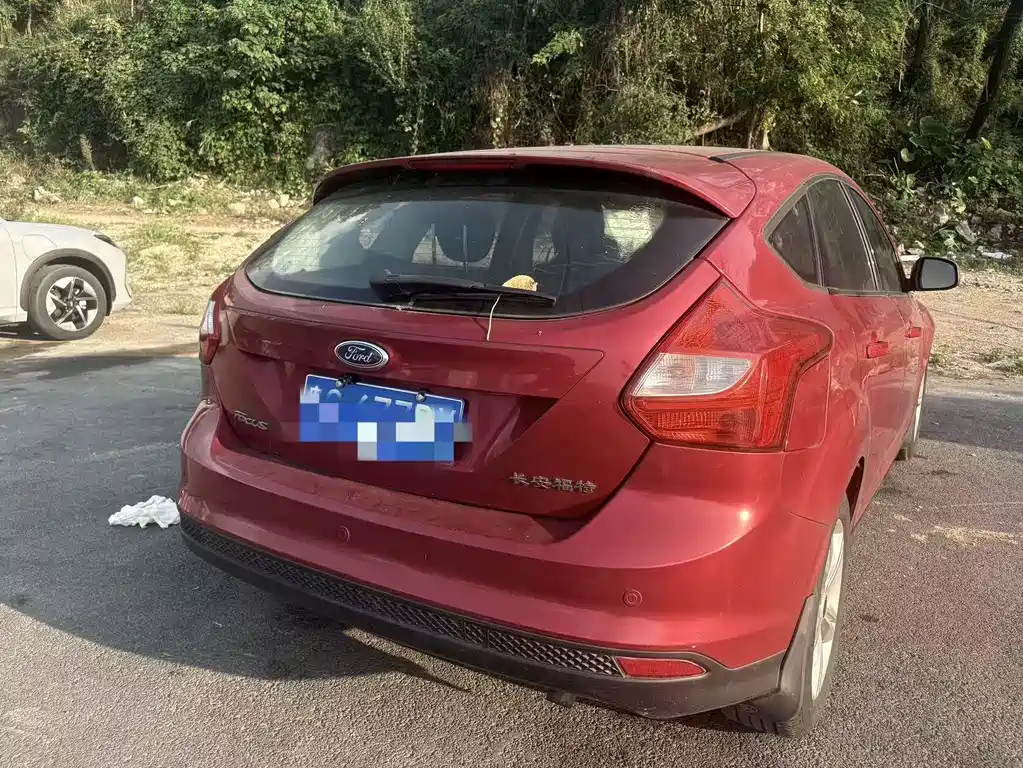 Ford Focus — миниатюра 12