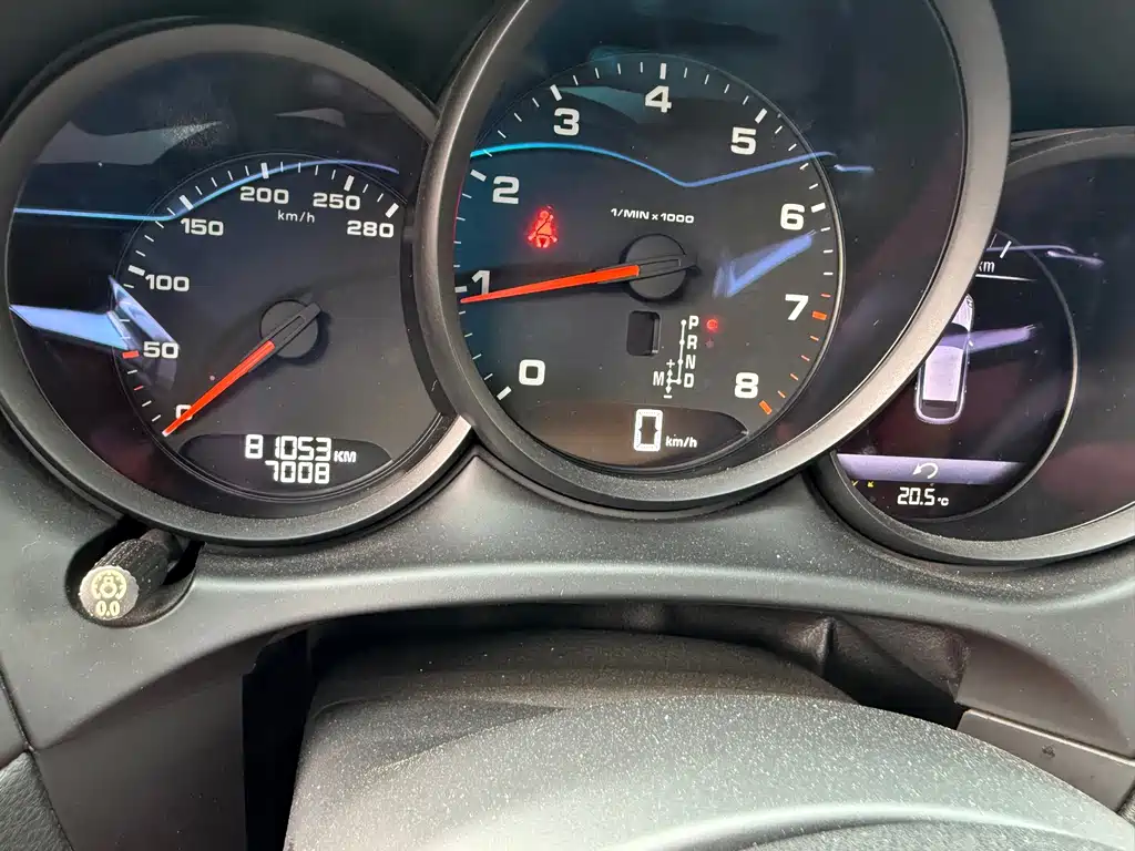 Porsche Macan — миниатюра 22