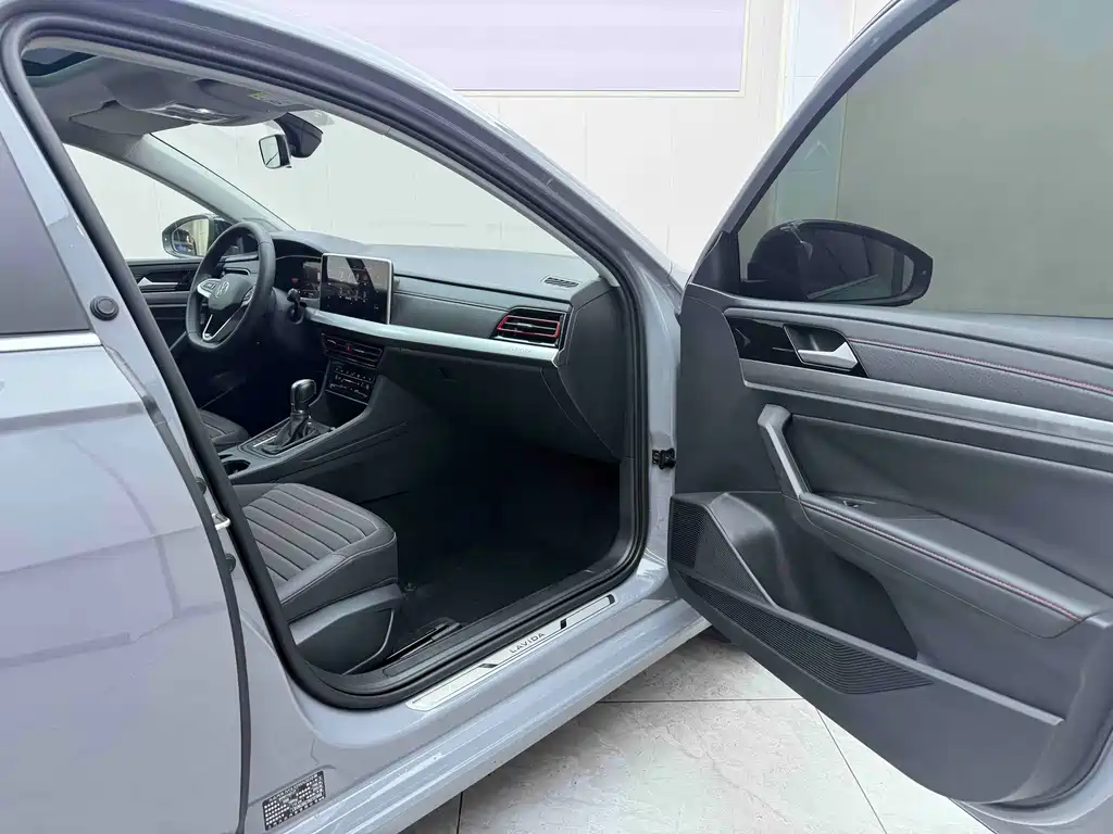 Volkswagen Lavida — миниатюра 21