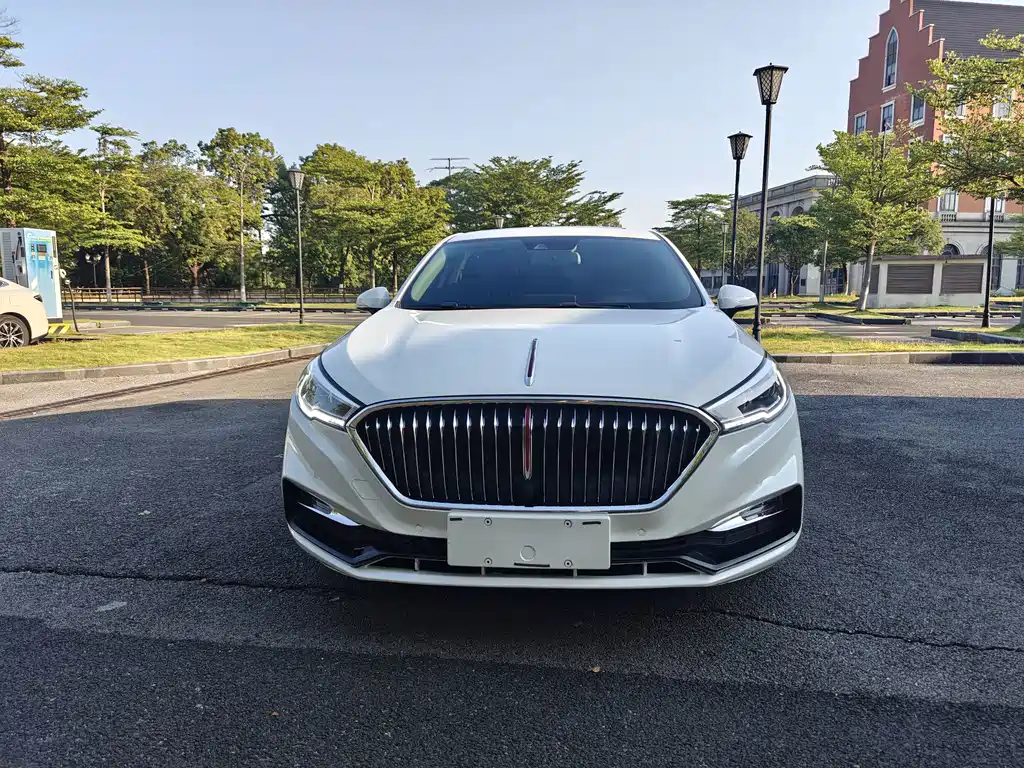 Hongqi Hongqi H5 — миниатюра 2