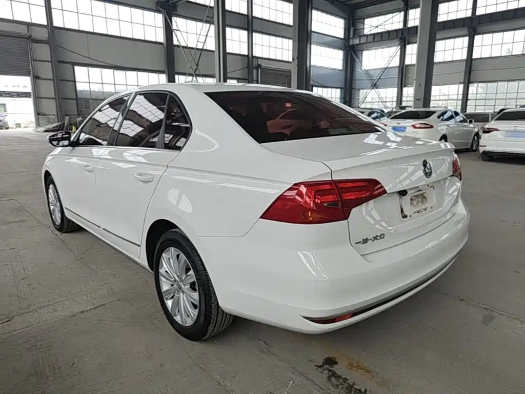 Volkswagen Bora — миниатюра 5