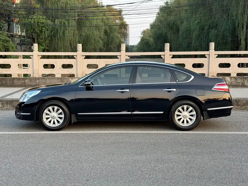 Nissan Teana — миниатюра 3