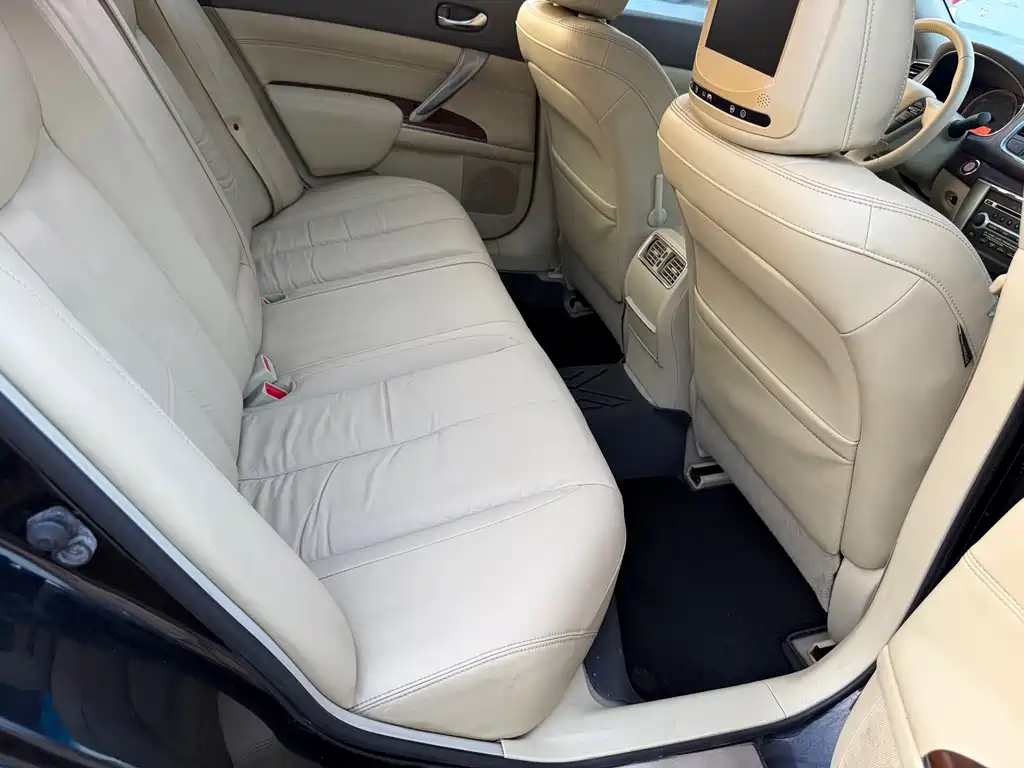 Nissan Teana — миниатюра 17
