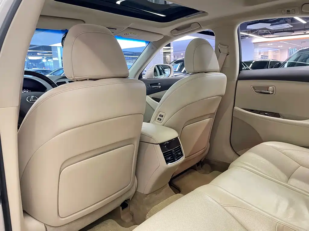 Lexus ES — миниатюра 32