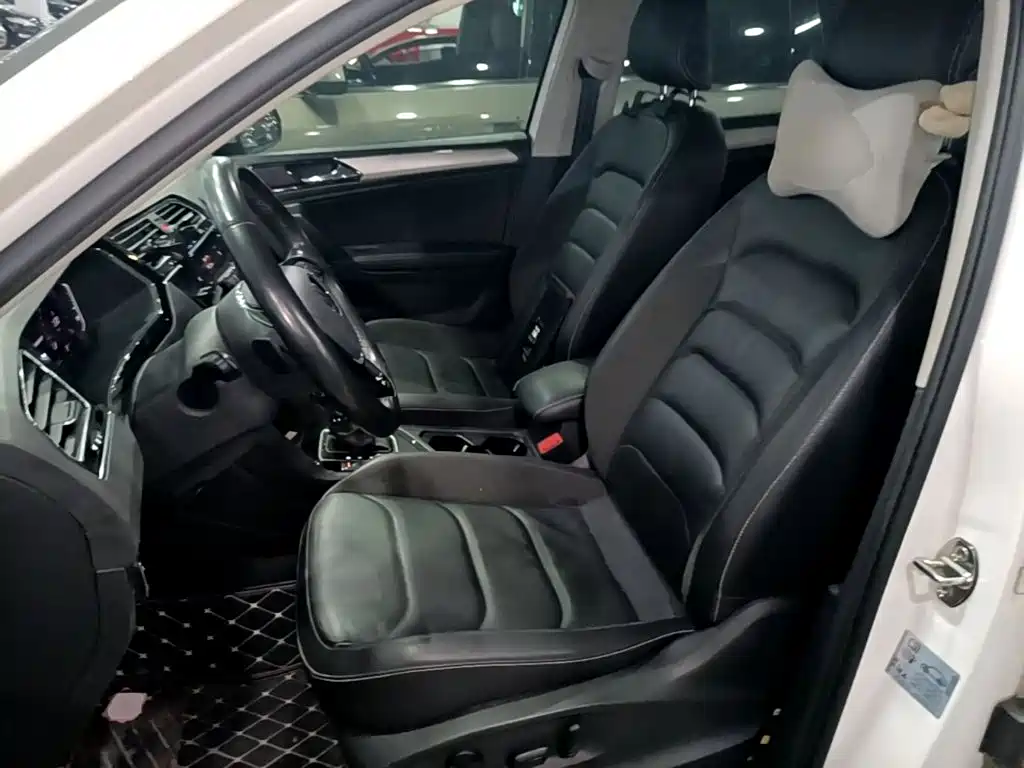 Volkswagen Tiguan L — миниатюра 15